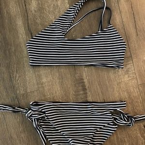 Mikoh Alpha Bottoms M- Queensland Top M Stripe